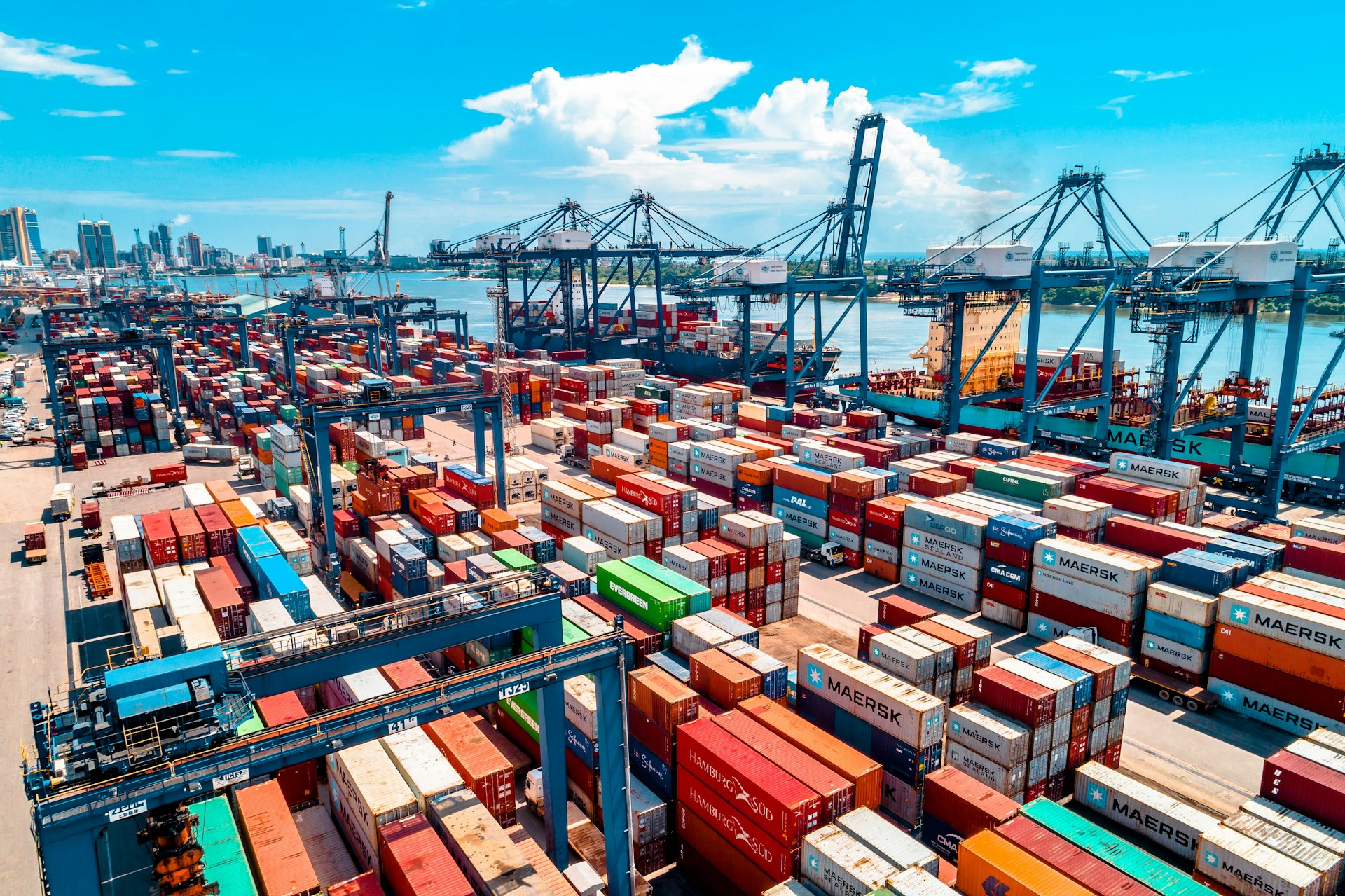 El Puerto del Callao se consolida como centro clave en el comercio marítimo de América Latina